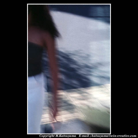 ���̉摜�̓N���b�N�o���܂���@�摜�\���G���A�̊O�ɃJ�[�\�����ړ������ēǂݍ��݂����҂�������