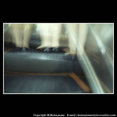 ���̉摜�̓N���b�N�o���܂���@�摜�\���G���A�̊O�ɃJ�[�\�����ړ������ēǂݍ��݂����҂�������