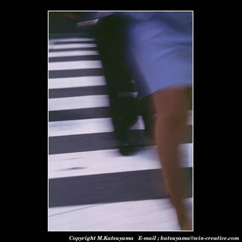 ���̉摜�̓N���b�N�o���܂���@�摜�\���G���A�̊O�ɃJ�[�\�����ړ������ēǂݍ��݂����҂�������